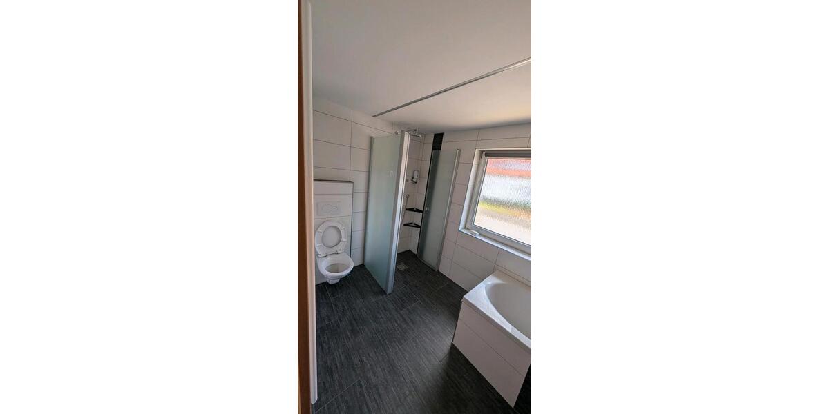 Bungalow Neustadt bei Coburg - 3 Zimmer, 140 m&sup2;, 220.000&euro; | Angebot:27115582