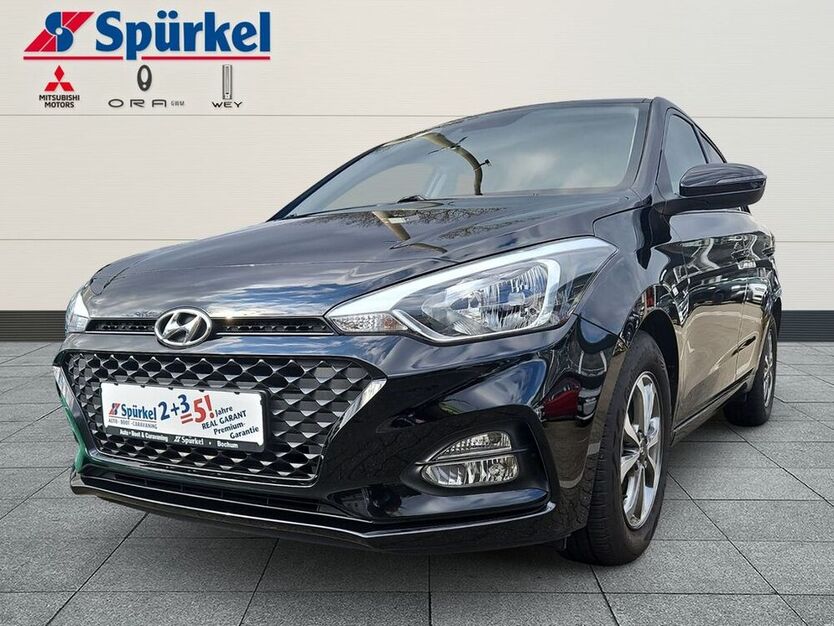 i20