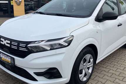 Dacia Sandero 9.100 km 13.990 &euro; Elsterwerda 04910