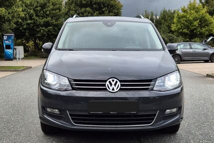 VW Sharan 234.668 km 7.600 &euro; Kiel 24106