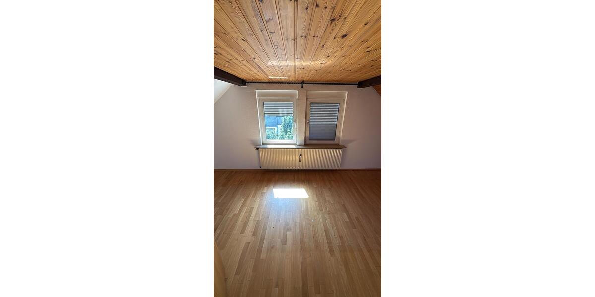 Einfamilienhaus Bad Berleburg - 6 Zimmer, 220 m&sup2;, 270.000&euro; | Angebot:26932006