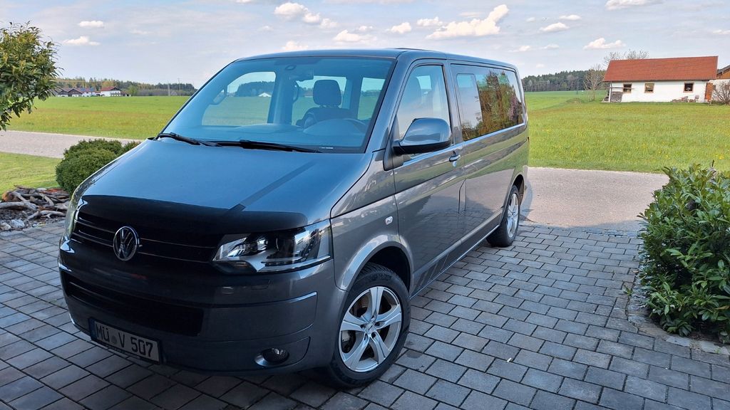 VW T5 Multivan 177.300 km 18.400 &euro; Unterreit 83567