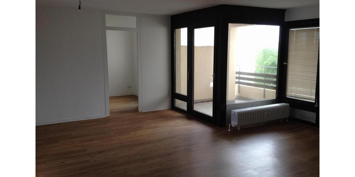 Etagenwohnung Esslingen am Neckar Pliensauvorstadt - 2 Zimmer, 65 m&sup2;, 624&euro; | Angebot:19928136