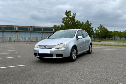 VW Golf 289.424 km 1.799 &euro; Stade 21682