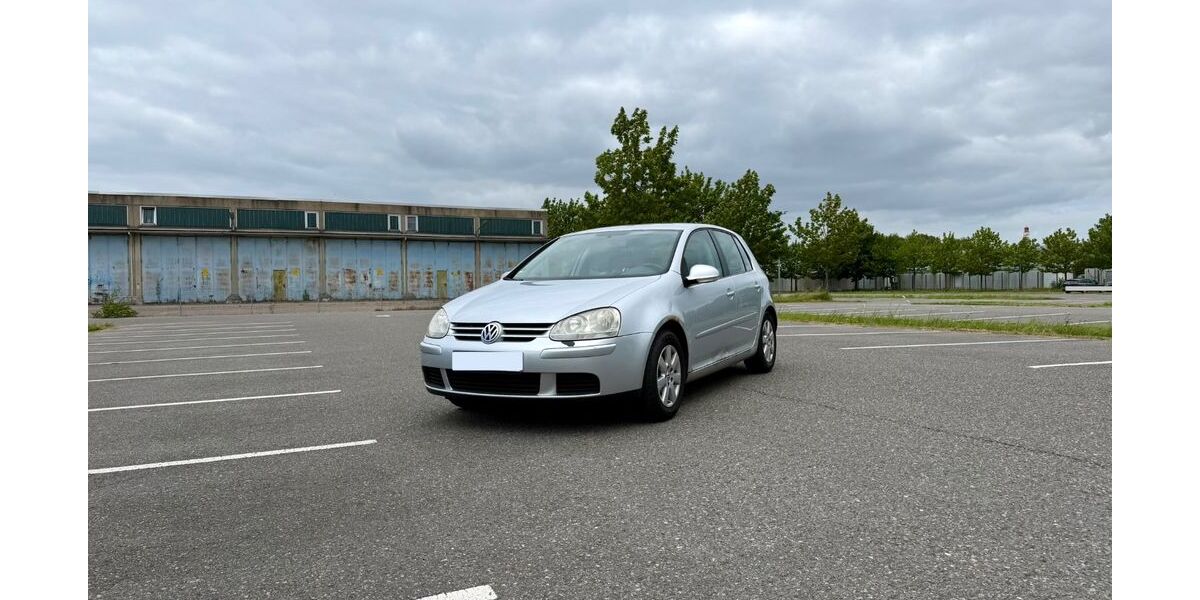 VW Golf 289.424 km 1.799 &euro; Stade 21682