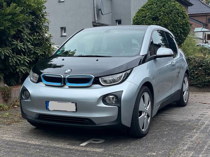 i3