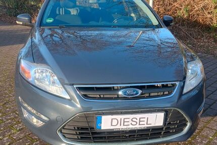 Ford Mondeo 311.000 km 1.900 &euro; Hude 27798