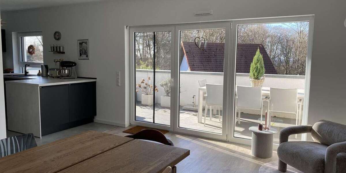 Etagenwohnung Porta Westfalica - 5 Zimmer, 135 m&sup2;, 1.490&euro; | Angebot:26032509