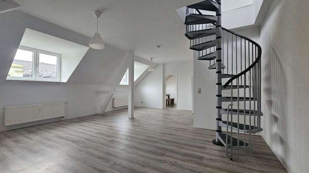 Wohnung zum Mieten in Chemnitz 310 € 51.55 m²