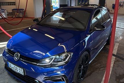 VW Golf 48.000 km 32.599 &euro; Blaustein 89134
