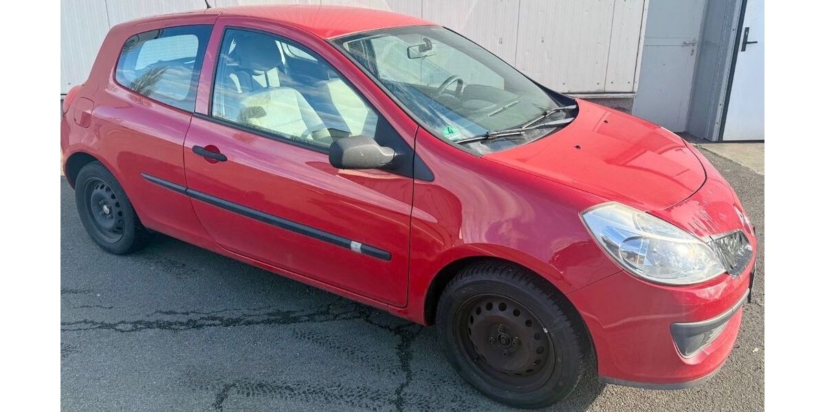 Renault Clio 145.100 km 1.790 &euro; Leipzig 04319