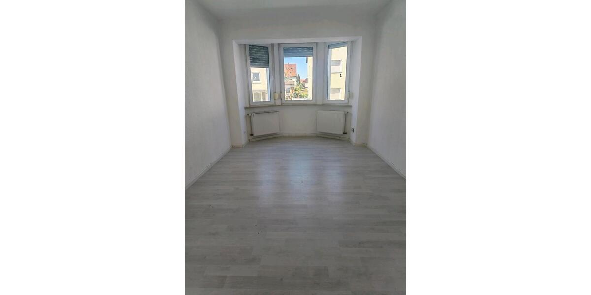 Erdgeschoßwohnung Worms Westliche Vororte - 4 Zimmer, 98 m&sup2;, 1.300&euro; | Angebot:26410481