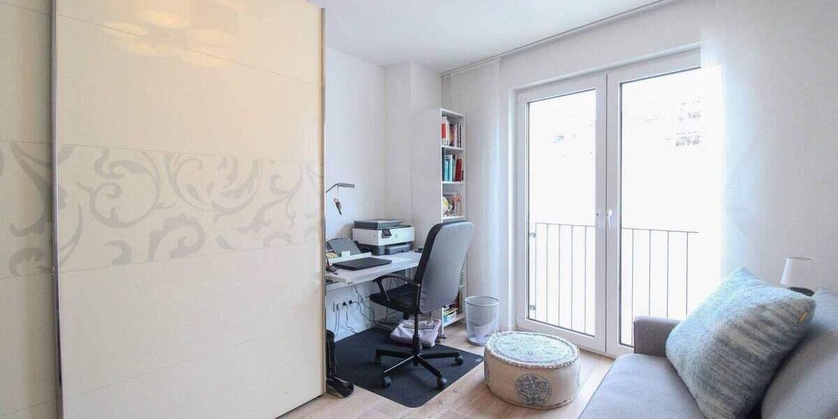 Reihenmittelhaus Düsseldorf Bilk - 4 Zimmer, 146 m&sup2;, 1.399.000&euro; | Angebot:25155914