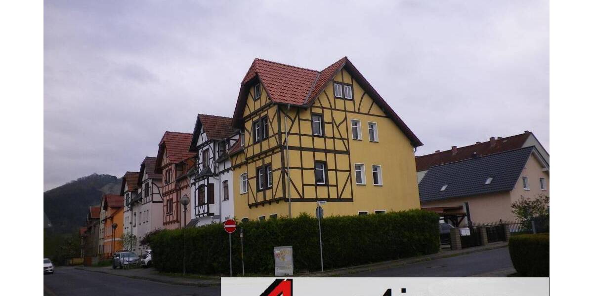 Top saniertes Zweifamilien Reihenendhaus in beliebter Wohnlage 8 zimmer