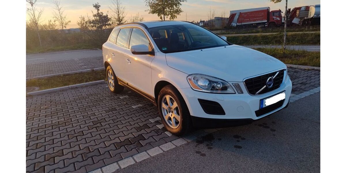 Volvo XC60 145.000 km 14.200 &euro; Augsburg 86161