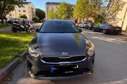 Kia ceed Sportswagon 48.000 km 18.300 &euro; München 81737