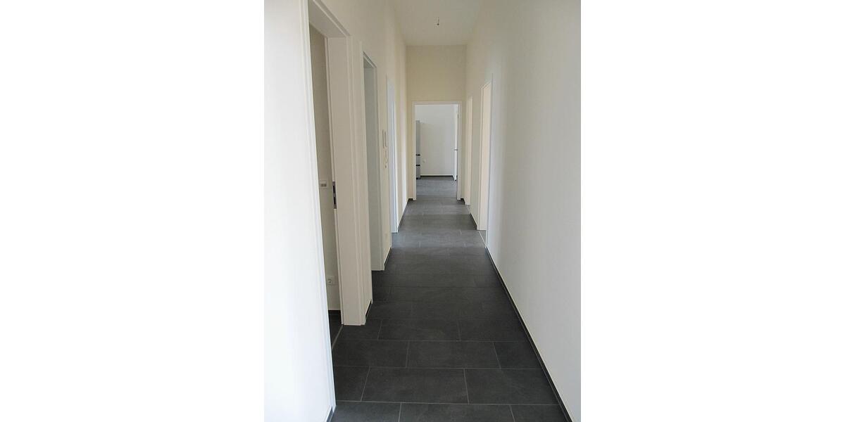 Etagenwohnung Markneukirchen - 5 Zimmer, 139 m&sup2;, 1.100&euro; | Angebot:25487030