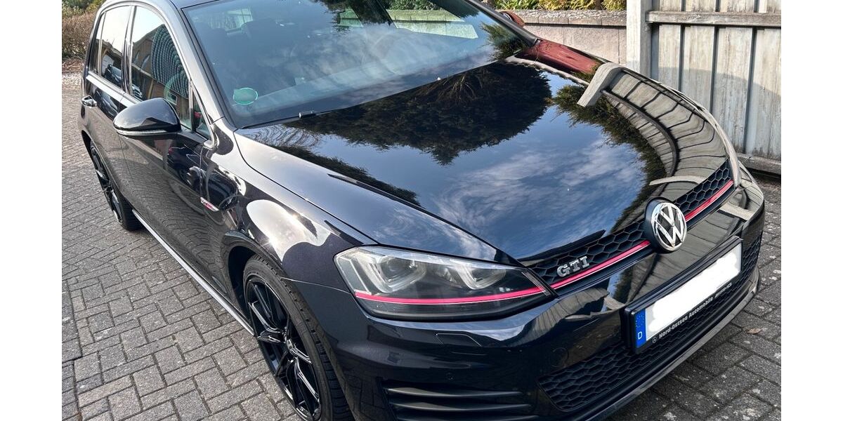 VW Golf 142.699 km 14.999 &euro; Brunsbüttel 25541