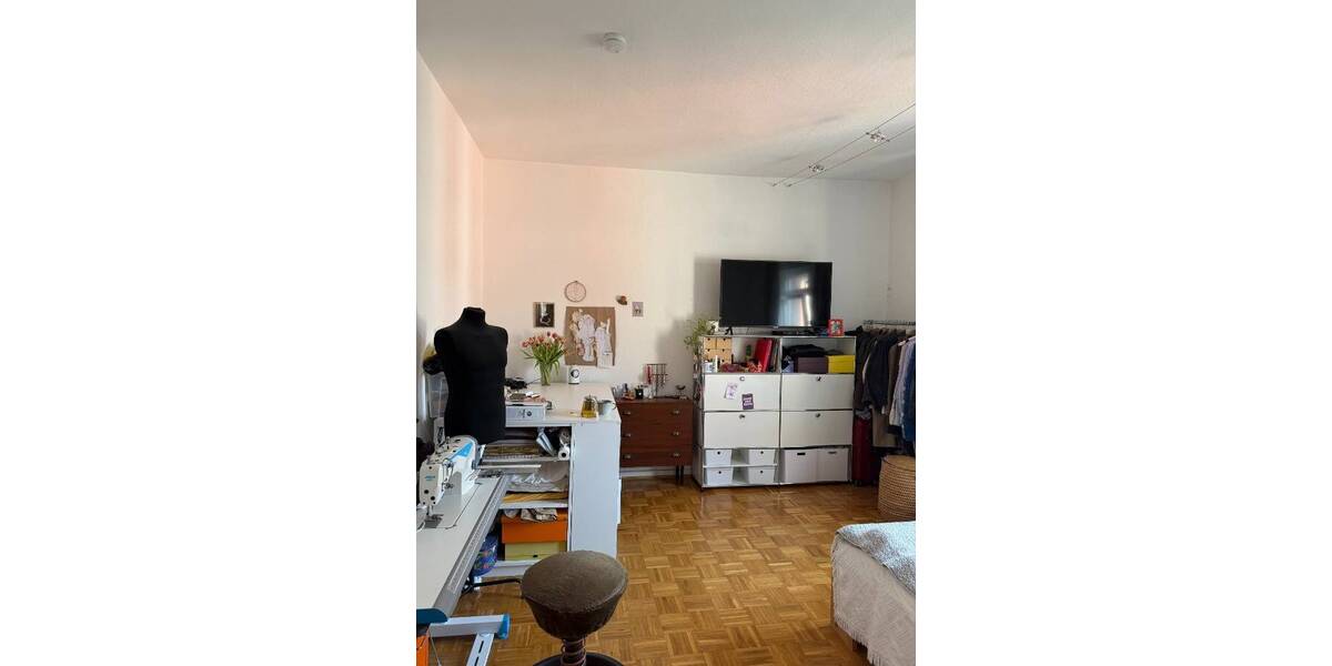 Etagenwohnung Frankfurt am Main Bockenheim - 2 Zimmer, 69 m&sup2;, 1.090&euro; | Angebot:26173783