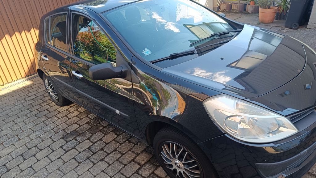 Renault Clio 160.000 km 1.650 &euro; Sulzbach 66280