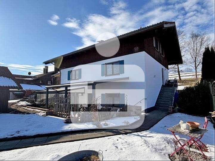 Einfamilienhaus Seeg - 9 Zimmer, 202 m&sup2;, 829.000&euro; | Angebot:25202544