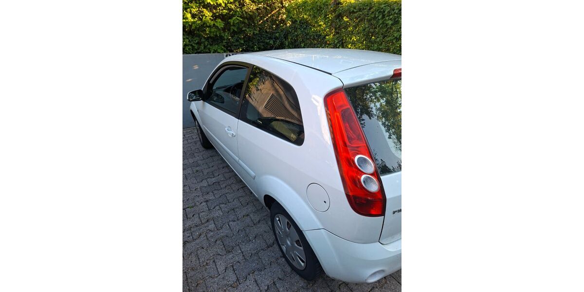 Ford Fiesta 171.000 km 1.550 &euro; Waiblingen 71334