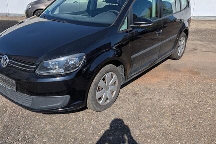 VW Touran 237.000 km 3.900 &euro; Neu-Ulm 89231