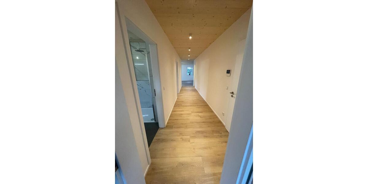 Etagenwohnung Irchenrieth - 3 Zimmer, 94 m&sup2;, 1.200&euro; | Angebot:26408105