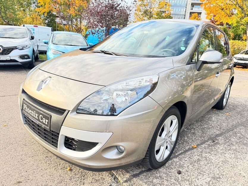 Renault Scenic 93.000 km 6.750 € Berlin 13088