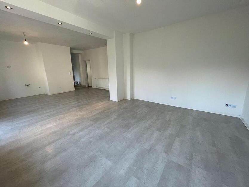 Verkauf ohne Markler 2 Familienhaus mit Garten und Garage