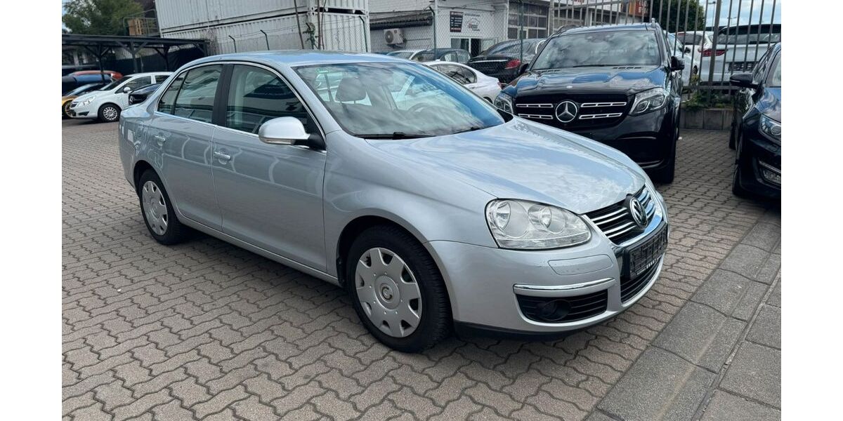 VW Jetta 98.000 km 6.999 € Worms 67547