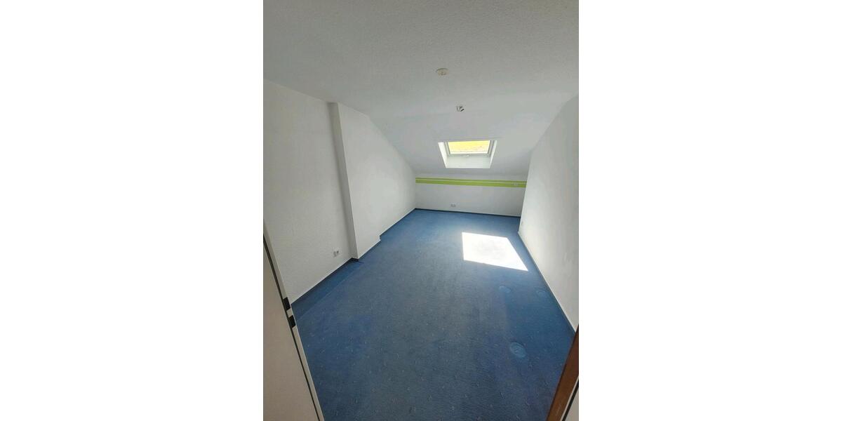 Dachgeschoßwohnung Immenstadt im Allgäu - 5 Zimmer, 102 m&sup2;, 370.000&euro; | Angebot:26326287