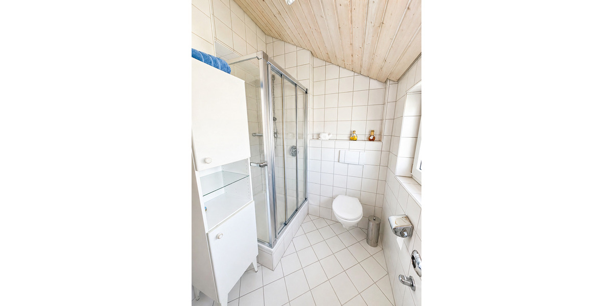 Mehrfamilienhaus, Wohnhaus Filderstadt Bernhausen - 9 Zimmer, 196 m&sup2;, 795.000&euro; | Angebot:26474972