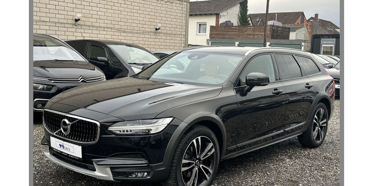 Volvo V90 Cross Country 110.000 km 28.950 &euro; Kerpen 50171