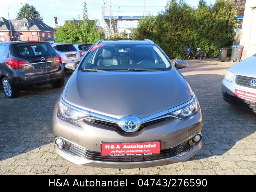 Toyota Auris 197.724 km 10.999 € Geestland 27607
