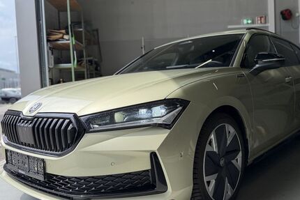Skoda Superb 18.539 km 41.900 &euro; Memmingen 87700