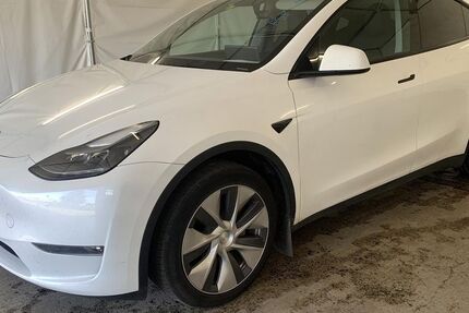 Tesla Model Y 149.856 km 28.890 &euro; Steinbach-Hallenberg OT Herges-Hallenberg 98587