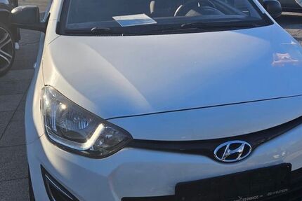 Hyundai i20 86.000 km 4.600 € Glückstadt 25348