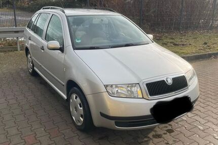 Skoda Fabia 122.731 km 2.500 &euro; Oldenburg 26123