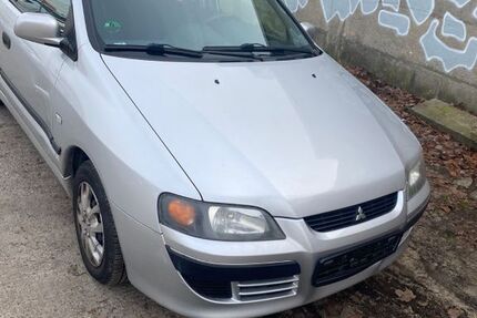 Mitsubishi Space Star 111.000 km 1.299 € Berlin 13055