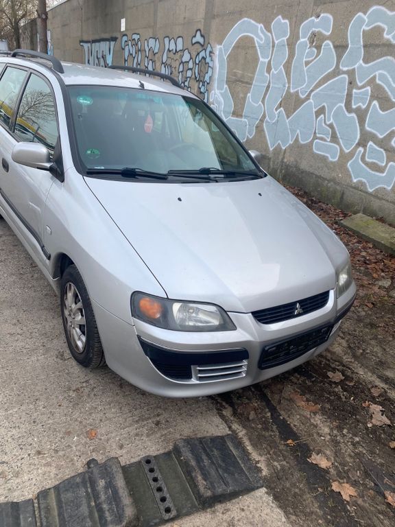 Mitsubishi Space Star 111.000 km 1.299 € Berlin 13055