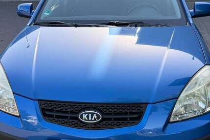Kia Rio 63.000 km 2.890 &euro; Stuttgart 70439