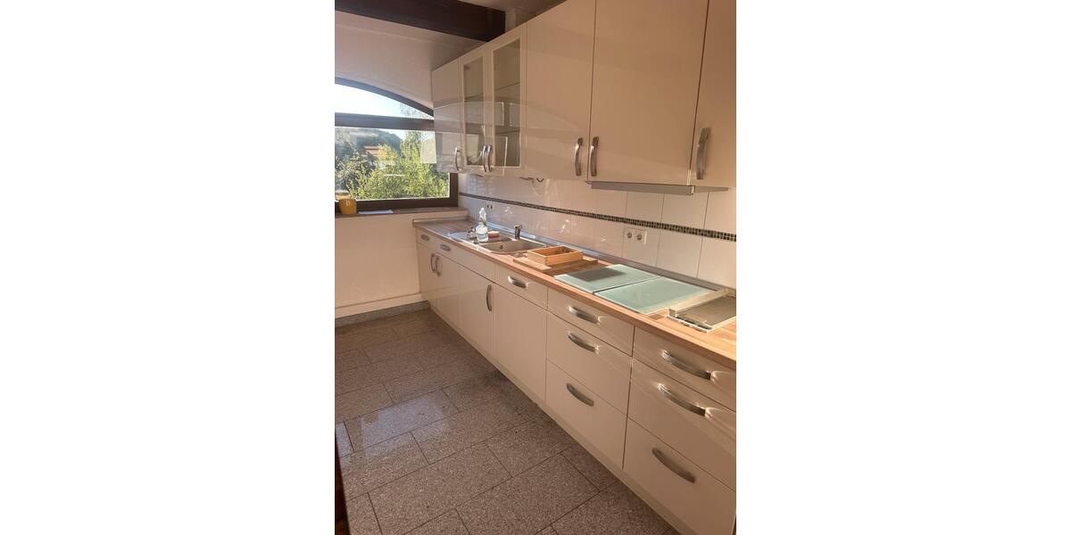 Erdgeschoßwohnung Weilbach - 1 Zimmer, 70 m&sup2;, 600&euro; | Angebot:26400714