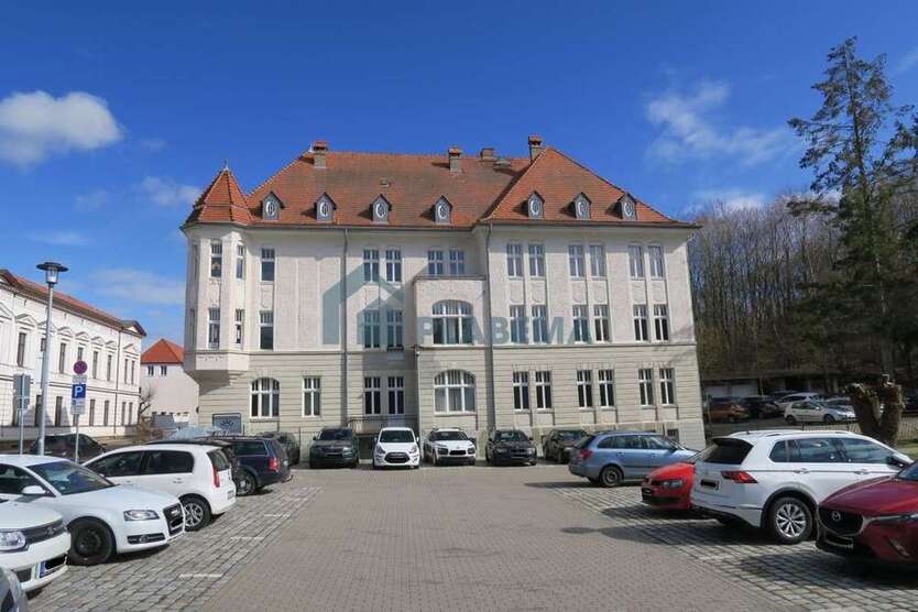 Büro in Neustrelitz 3.415 € 374.48 m²