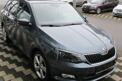 Skoda Fabia 129.000 km 7.900 &euro; Stadtoldendorf 37627
