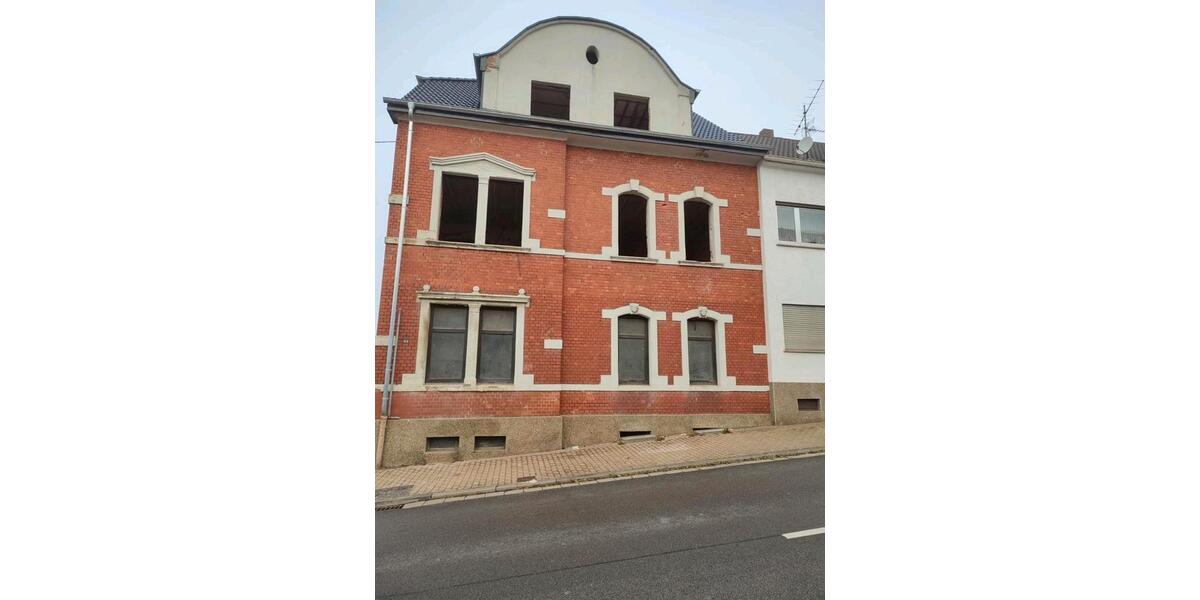 Haus zu Verkaufen 66126 Altenkessel 15 zimmer