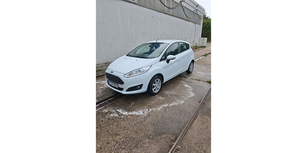 Ford Fiesta 126.500 km 5.099 &euro; Groß Köris 15746