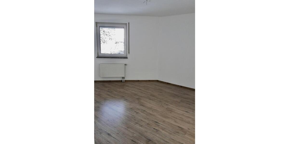 Etagenwohnung Pulsnitz - 2 Zimmer, 64 m&sup2;, 385&euro; | Angebot:25367890