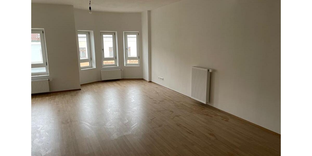 Etagenwohnung Osterhofen - 2 Zimmer, 92 m&sup2;, 828&euro; | Angebot:24867773