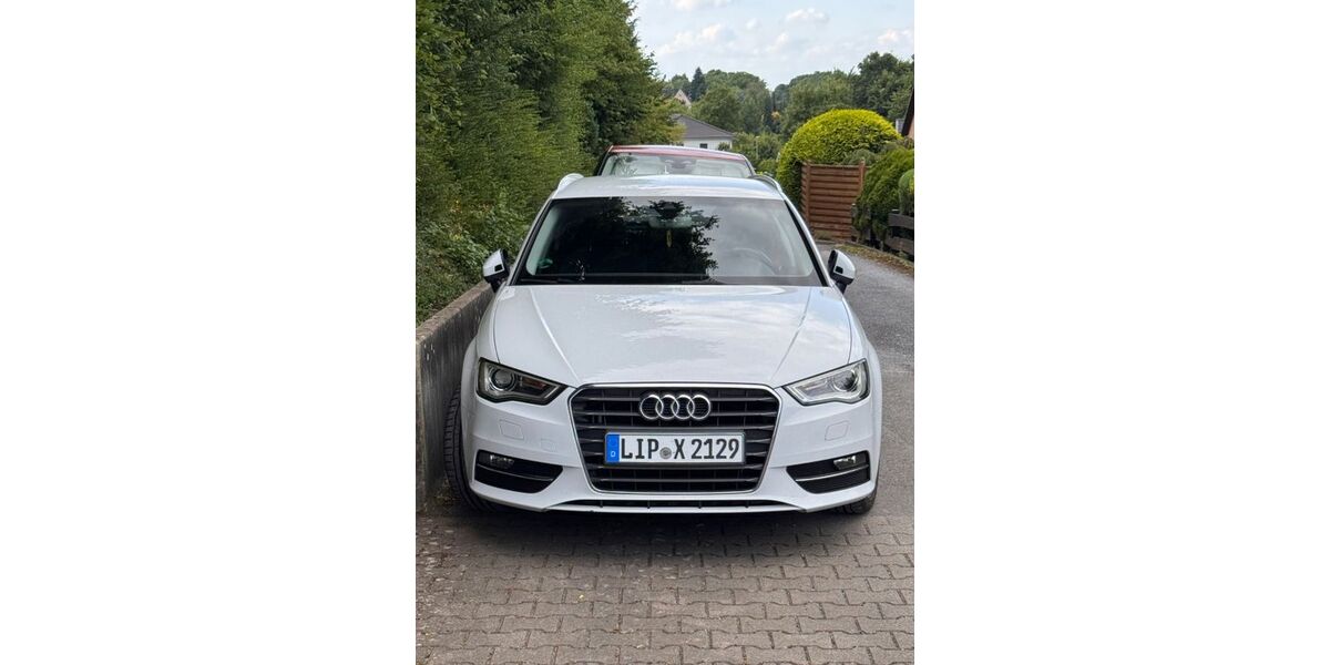 Audi A3 95.000 km 14.800 &euro; Detmold 32756